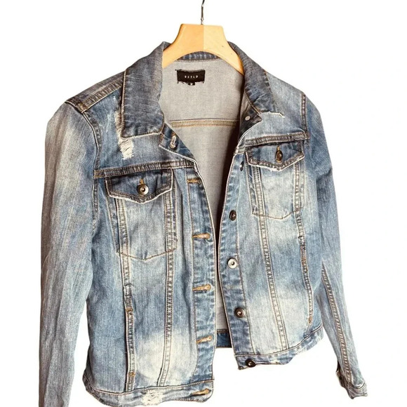 DSTLD Light Washed Distressed Denim Jean Jacket - Picture 4 of 13